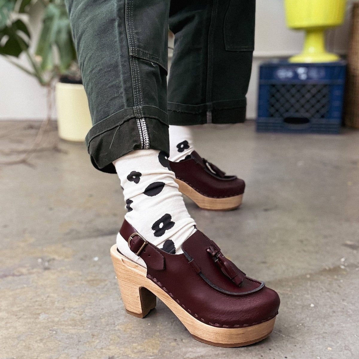 Jenny Pennywood - Crew Socks - Celeste in Black & Natural